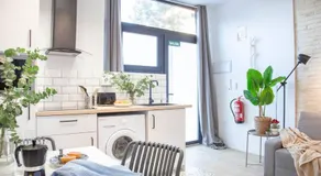AL5 Seaside Bliss-stylish loft steps from Malvarrosa - Image 3