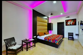 Hotel Samrat - Image 2
