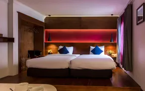 Pacific Hotel - Image 2