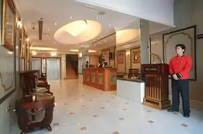 Dolphin Hotel Apartments - Image 3