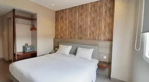 Lynn Hotel Serang - Image 2