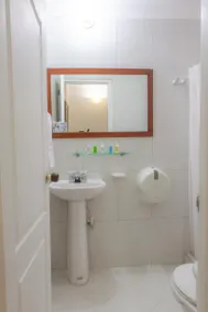 Hotel Imbanaco - Image 2