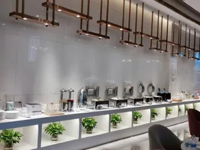 Luxury Hotel - Image 5