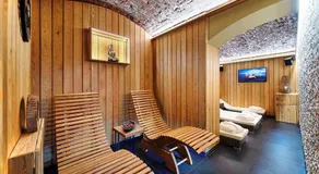 Green Garden Hotel - Image 5