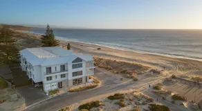 Sea Dunes Luxury Apartments - Image 2