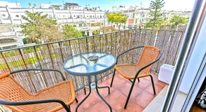Plaza de Toros 3-Bedroom Apartment with Balcony - Image 3