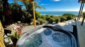 Tasman Sea Retreat - Image 5