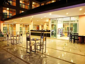 The Victory Hotel - Image 5