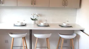 Kelpies Serviced Apartments- Jamieson - Image 3