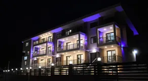 Theano Luxury Suites Nikiti - Image 4