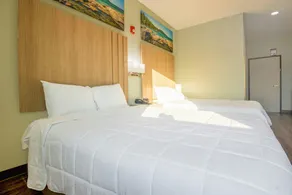 OYO Hotel Adairsville Calhoun South I-75 - Image 3