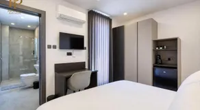 Urban 19 Residences The Executive Suite - Image 4