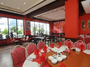Hotel Supreme - Image 2