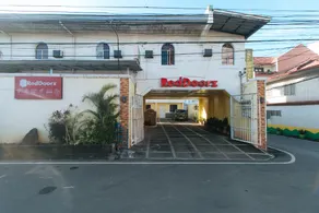 RedDoorz near SM Batangas City - Image 4