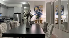 Richmond Hill Luxury Residence Sleeps 16 Free Parking - IVYLEA - Image 4