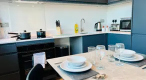 Stylish studio apartment near to Old Trafford stadium - Image 3