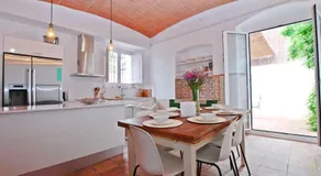 The Painter's Home - Image 2