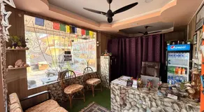 Sri Murugan Beach Paradise Hotel - Image 4