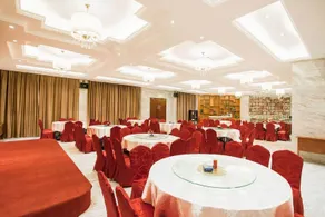 Golden Nest Hotel - Image 3