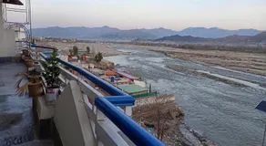 F.R Darya-E-Swat Hotel - Image 3