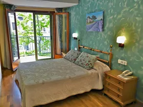Hotel Nice - Image 2