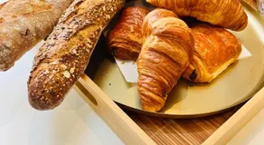 Private rooms in a Tiny home 4 min drive to Airport CDG ,1 private bathroom ideal for families and friends - Image 5