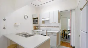 Beachhouse Barrenjoey - Ettalong Beach - Image 3