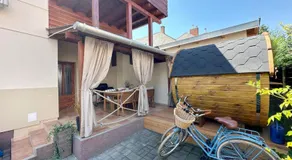Dora Holiday House & Apartments - Image 2