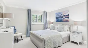 King size room with own bathroom & livingroom in a luxury home, free WiFi, HOMESTAY - Image 2