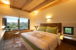 Exclusive Villa with Significant Architecture 1 - Image 3