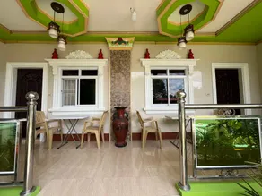 LobocAirbnb Travellers Inn - Image 4