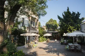 Man Xi Pub - Image 2