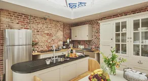 Coastal Manor Retreat - Image 3