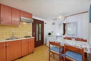 Apartment 1019 - Image 5