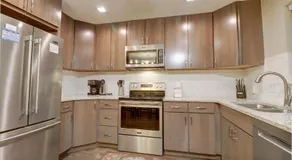 201 Point Drive condo - Image 5