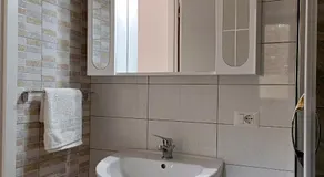 Life Home - Image 4
