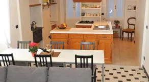 Sea Apartment - Image 4