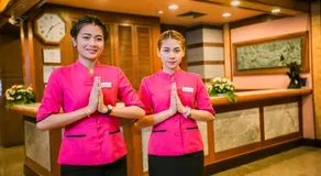 Raya Grand Hotel - Image 4