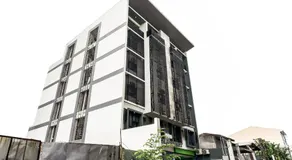 OYO 136 Regal Residences - Image 3