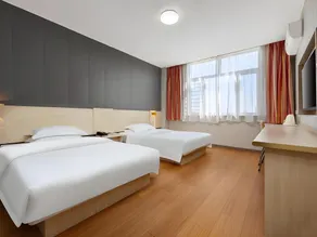 7Days Inn Tianjin Dongli Development Zone Light Railway Station - Image 3