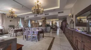 Orient Palace - Image 2