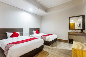 OYO 241 Airo Hotel - Image 2