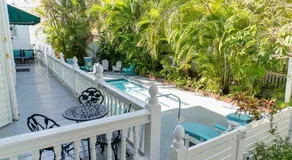 Southernmost Point Guest House & Garden Bar - Image 4
