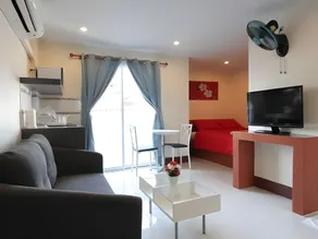 Walking Street Guest House - Image 3