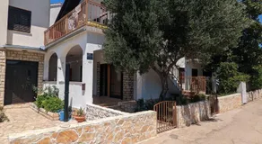 ground floor apartment 50m from beach - Image 3