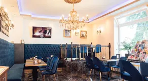 Hotel Hamburger Perle - Image 2