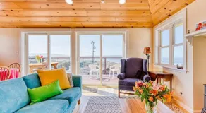 The Lookout! Stunning Views!! Walk to Beach! BBQ! Fast WiFi!! Dog Friendly! - Image 2
