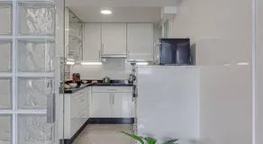 Riazor Ocean View Apartment - Image 3