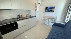 App4rent Villa Zanetti - Appartamenti con spiaggia privata frontemare - Image 5
