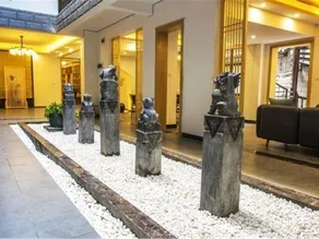 Yuejian Yayuan River View Inn - Image 5